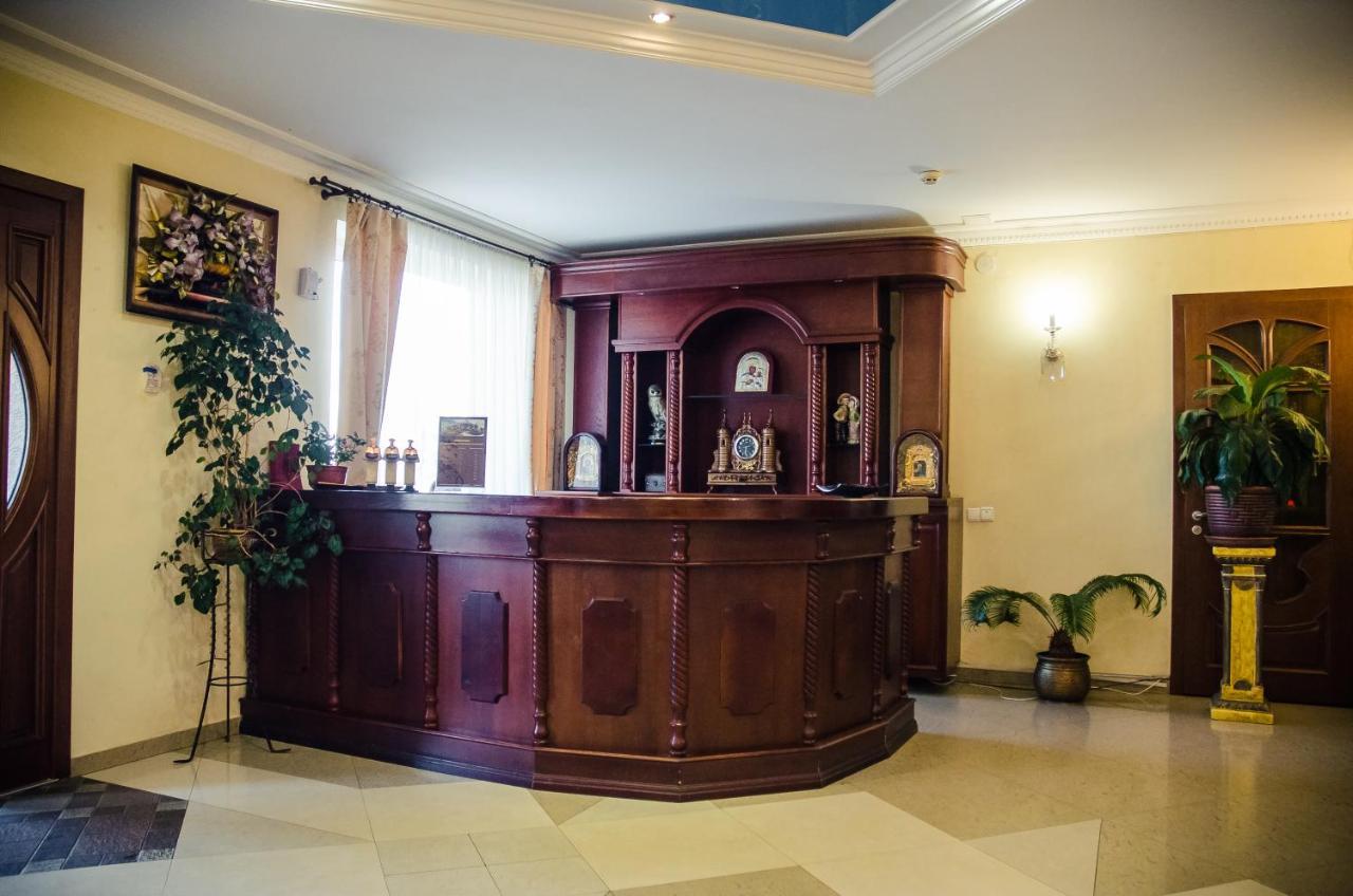 Готель Софія Dolyna Buitenkant foto